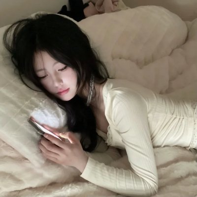 白衣侠女