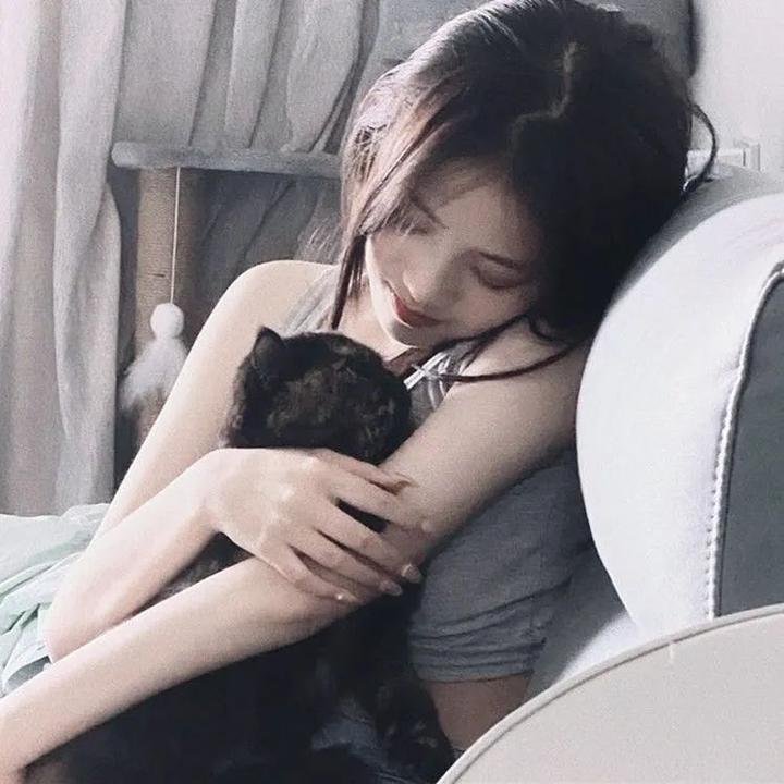忘记她是他